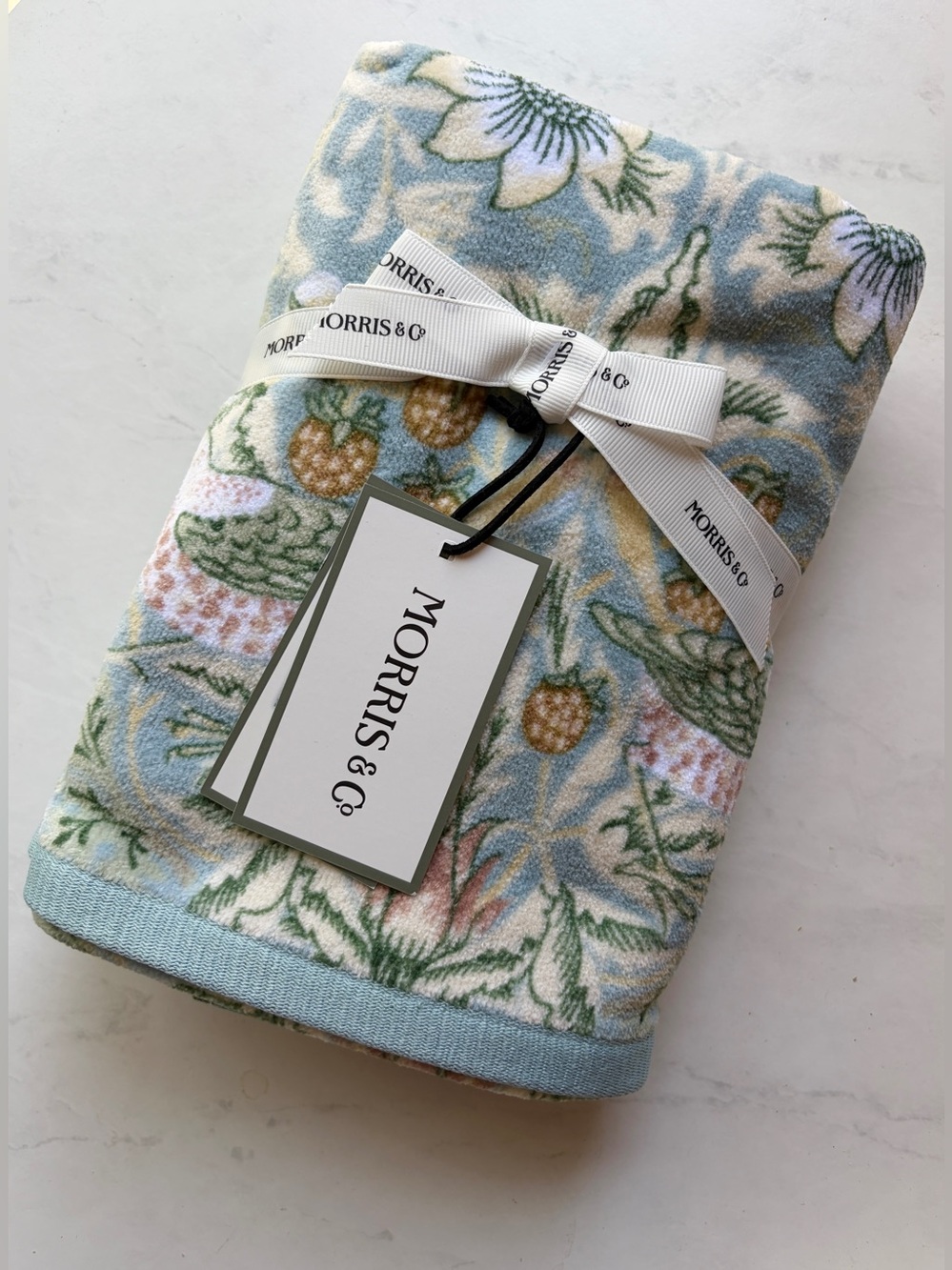 NWT Morris & Co. Set Of 2 Strawberry Thief Hand Towels